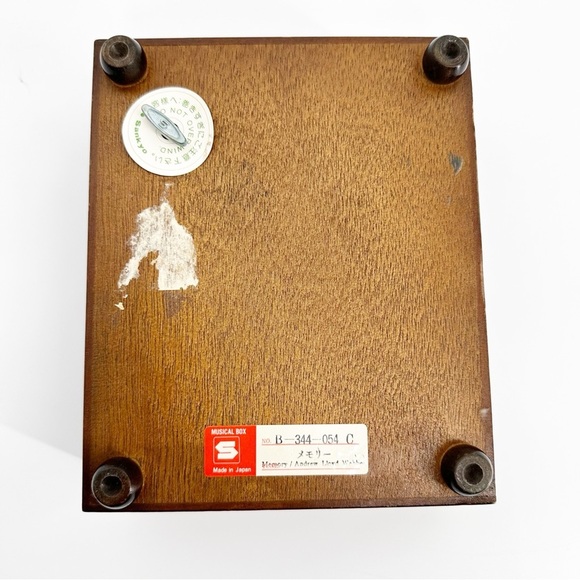 Vintage Wooden Musical Jewelry Box Made In Japan - Picture 4 of 9